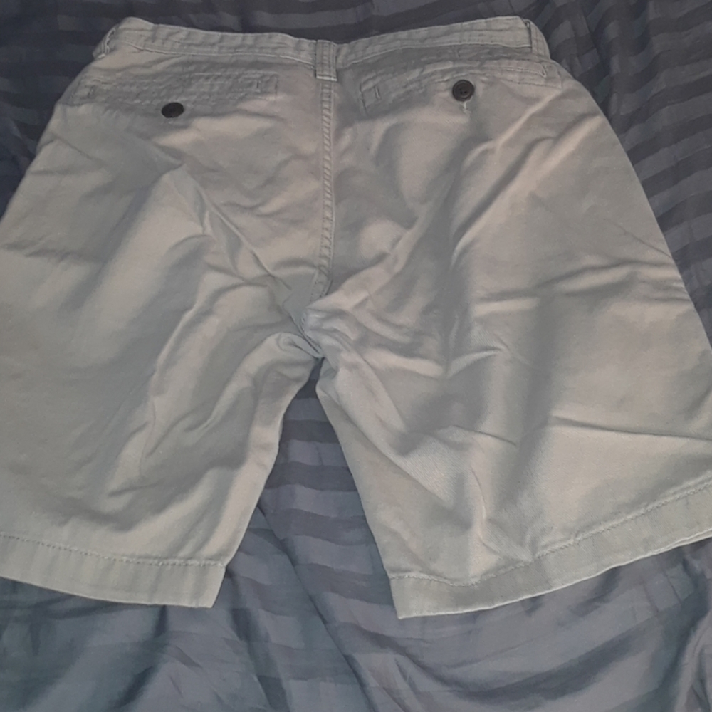 Shorts - Picture 2 of 3